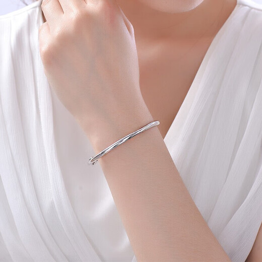 Jintiandi Platinum Push-pull Bracelet PT950 Smooth Round Rod Closed Bracelet Live Mouth Adjustable Size Gift for Wife 30.91g If the difference in weight is greater, refund or make up less.