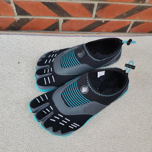 Mixed split-toe shoes for men with separated toes, five-finger shoes for men, outdoor climbing shoes, women's Pilates shoes, Victoria's Secret yoga shoes, quick-drying, black 43