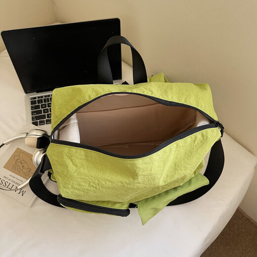 Sac à dos pour femmes crossbody de grande capacité de grande capacité de classe de classe de classe, etc. noir