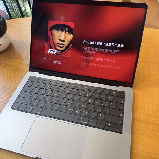 Apple Macbook Pro used Apple laptop super M core business office entertainment design editing development post-production 99% new 19 models 15-inch i7/16G-256G silver/gray 902