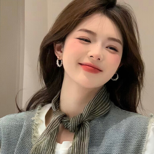 Nianfu S925 Silver Needle High-end Starry Gypsophila Earrings Earrings for Women Versatile Temperament Wrapping and Exaggerated Mid-Autumn Festival Gifts for Girls Starry Gypsophila Earrings S925 Silver Needles