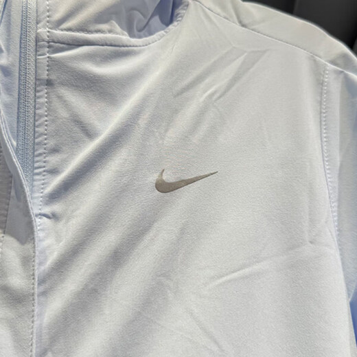 Nike (Nike) 25 Frühlings- und Sommer-Frauen-Sonnenschutz mit Kapuzenfitness Sport Casual Vielseitige Jacke HQ0651 HQ0651-423 S