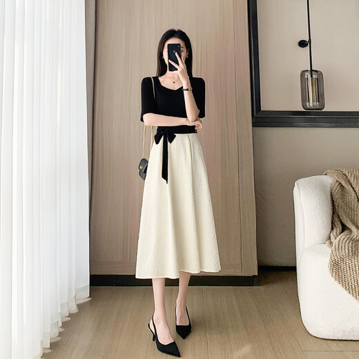 La Chapelle (La Chapelle) Schwarz-Weiß-Spleißkleid für Frauen im Sommer 2025 Neues Mode-Taillen und schlanker gefälschter zweiteiliger Set A Rock White M schlägt 101-110jin vor [Jin ist gleich 0,5 kg]