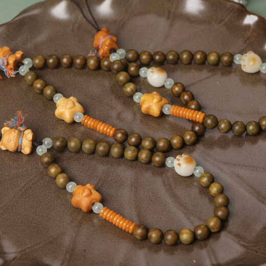 Natural sandalwood mobile phone chain Bodhi running ring pendant high-end exquisite beaded mobile phone lanyard original design bracelet sandalwood beaded mobile phone anti-lost lanyard