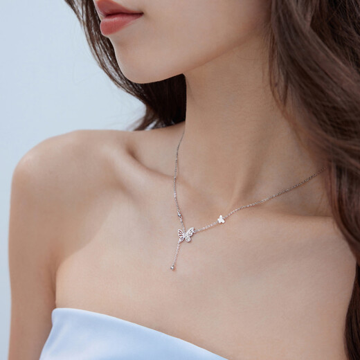Lukfook Jewelry Platinum Necklace Butterfly Shadow Platinum 950 Crushed Ice Butterfly Necklace Price Approximately 3.90g
