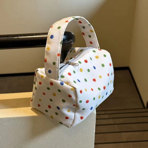 Colorful dots and high-looking cartoon bear and rabbit portable makeup and toiletry bag travel storage bag three-dimensional handbag activity one white