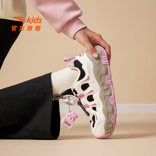 Zapatillas para niñas de anta para niños 2025 otoño nuevo producto de moda y cómodos zapatos casuales de estudiante de brownie [brownie femenino] negro/blanco/rosa 8829-3 37 pies de longitud aproximadamente 23.5 cm