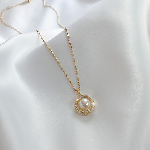 Fat Donglai's same style pearl pendant, fashionable celebrity necklace, trendy Internet celebrity pearl pendant, light luxury niche clavicle chain, 2021 sense pendant