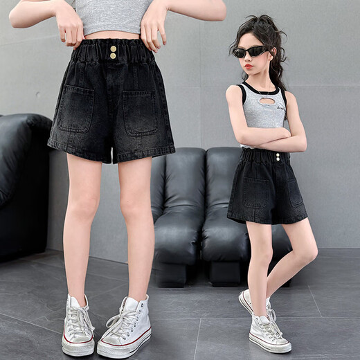 Célébrité sur Internet d'été pour filles 2025 Nouveaux shorts en denim Shorts à la mode mince usure polyvalente du pantalon chaud décontracté pour enfants.