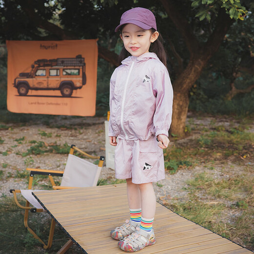 Jikaron Girls Sun Protection Clothing Set 2025 Spring New Children's Outdoor Quick-Drying Jacket Children's Shorts Light Green 100 cm