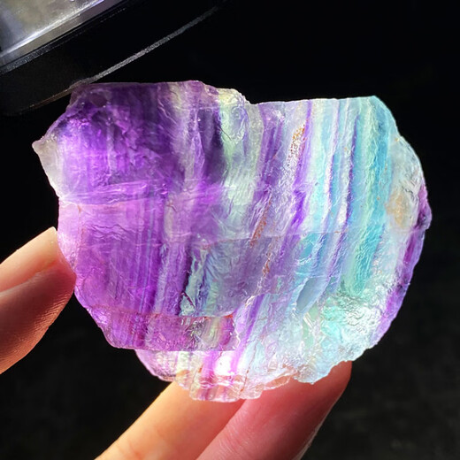 Colorful fluorite raw stone Tianl natural wool crystal specimen raw ore thousand-layer rainbow fish tank landscaping fragrance pendant 679