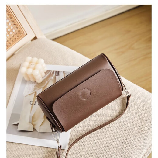 Sac à bandoulière Sac à bandoulière Pékin Zanbao Sac à corps crossbody Sac Small Bag Sac Cylindre Sac décontracté haut de gamme Gift Gift Femme Sac polyvalent Couleur de café