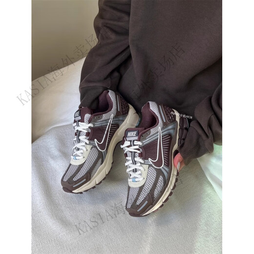 耐克（NIKE）运动鞋女ZOOM VOMERO 5太妃糖 FD9920-022 FD9920-022 35.5