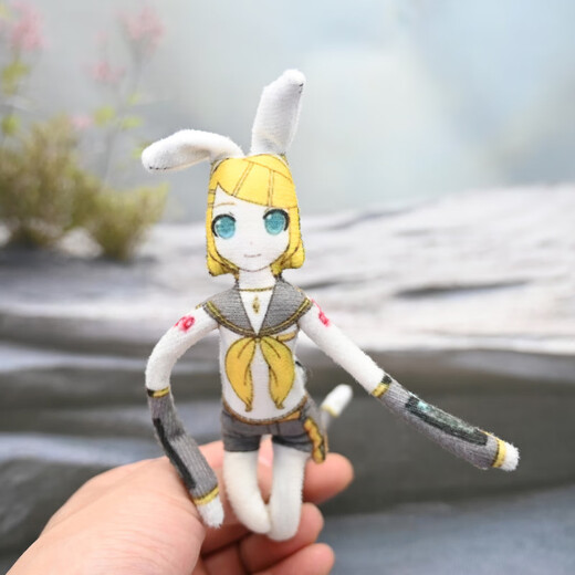 酷酷藤虚拟歌手初音未来镜音双子重音teto周边抽象玩偶老鼠干可活动摆件 初音未来 15厘米
