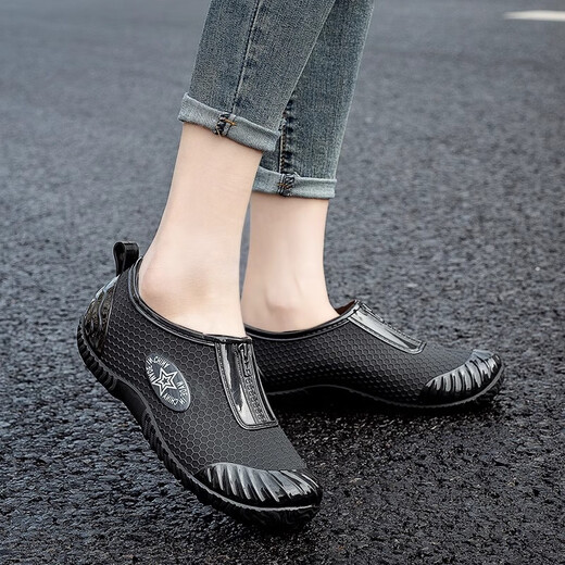 Fashionable Japanese rain boots for women wearing short tube rain boots for outdoor work waterproof and non-slip shoes rubber shoes flat sole pullover shoes purple 37
