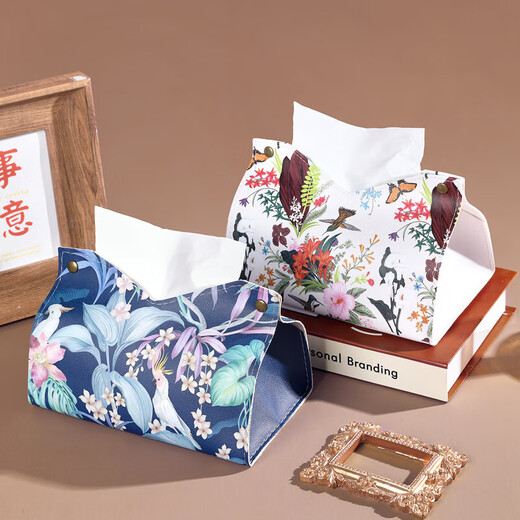 Retro style European and American cute cosmetics storage bag for men and women that can hold tissue bags and bags, pink flower sea