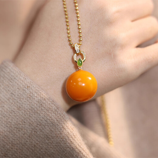 Nine-color cloud Russian material beeswax bead pendant clavicle chain retro fashion men's and women's sweater chain necklace pendant gift 18mm beeswax pendant