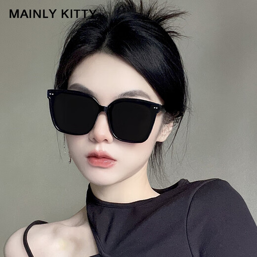 MAINLYKITTY polarized sunglasses for women with UV proof and strong light driving sunglasses for women with cycling sunglasses 2025 new model [Black frame black film]-gift box package