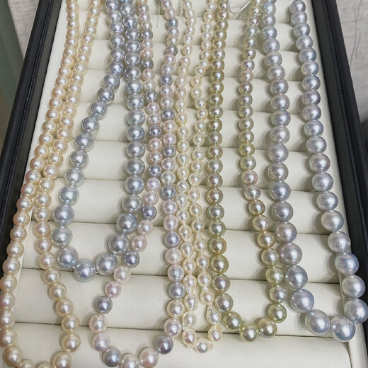 Exclusive hyper-linked seawater Australian white Tahitian earring necklace pendant No. 1 akoya gypsophila 18k gold perfect round shape with slight imperfections