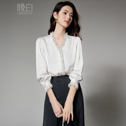 Late White New Product 2025 Autumn Style Elegant Shirt Fashion Lace Collar V-Neck Commuting Shirt Women White L