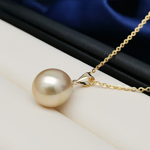 Handi skin white champagne gold 18K gold simple South Sea gold bead pearl pendant single drop-shaped seawater necklace