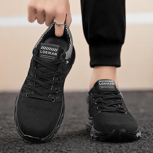 
The same brand sports shoes for men in summer new mesh breathable shock-absorbing running shoes flying odor-proof wear-resistant mesh shoes AC3888 black 41