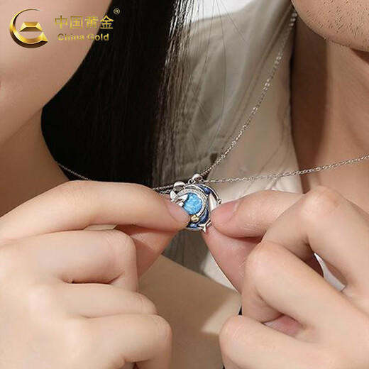 China Gold S925 Silver Yunmeng Butterfly and Whale Couple Necklace Couple One Valentine's Day Birthday Gift for Boyfriend and Girlfriend Yunmeng Butterfly Whale Couple Necklace One Pair