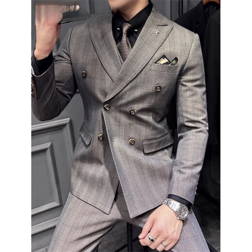 CEO Yageor 2025 Spring Plaid Bräutigamanzug Britischer Stil Doppelbruster Anzug Herrengeschäft Casual Grey Anzug + Weste + Hose Schwarzer Hemdkragen 5xl 60