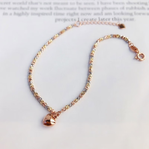 Menbin Lao Fenghuang Gold Store 18K rose gold plated plain gold bracelet three-color gold bracelet colored gold glossy peach heart versatile time 6+