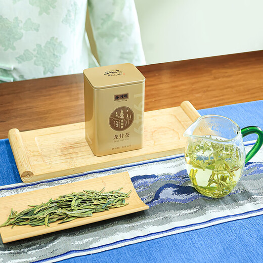 West Lake Brand 2025 New Tea is launched in Green Tea Longjing Tea, Rare Old Tea Tree Double Canned, 100g Spring Tea