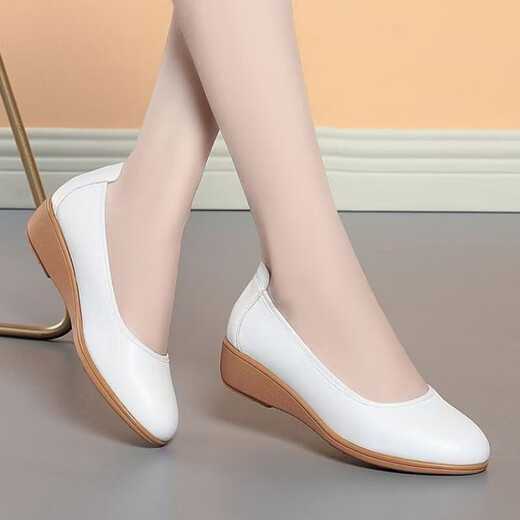 2026 New Spring and Autumn Mother's Shoes, Wedge Heels, Soft Leather Non-Slip Work Shoes, Women's Leather Shoes, Black 37