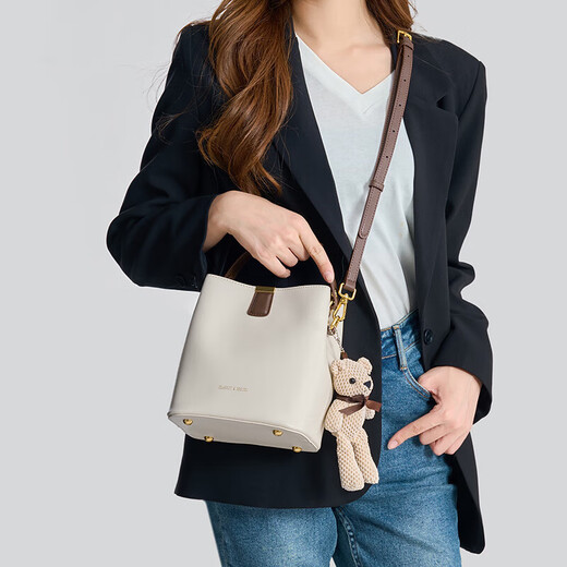 Marie Claire Light Luxury Brand Bag Women's Bag Women's Bucket Bag 2025 Single Shoulder Crossbody Bag as Birthday Gift for Girlfriend and Wife Off-White Brand Gift Box