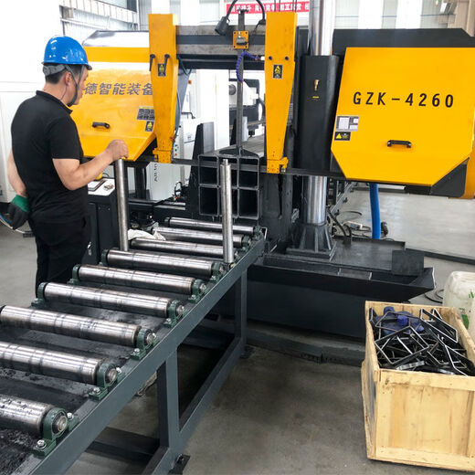 
Brad fully automatic CNC metal cutting horizontal band saw machine large gantry hydraulic tightening angle saw machine automatic feeding saw machine saw blade customization consult customer service order 15863