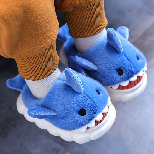 MDUG children's cotton slippers, winter shark slippers with velvet baby fur shoes, boys and girls indoor home non-slip shoes, blue shark cotton slippers, warm heel 26-27