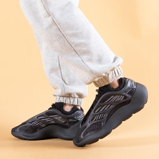 Adidas YEEZY700 Black Warrior Coconut Unisex Fashion Casual Shoes for Men and Women GX6144 42.5