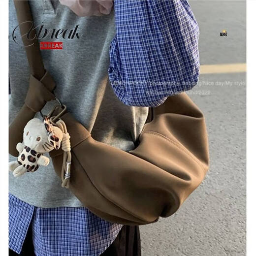 
XBREAK retro fashion dumpling bag 2025 new bag commuter large capacity high-end casual one-shoulder crossbody bag khaki ribbon pendant