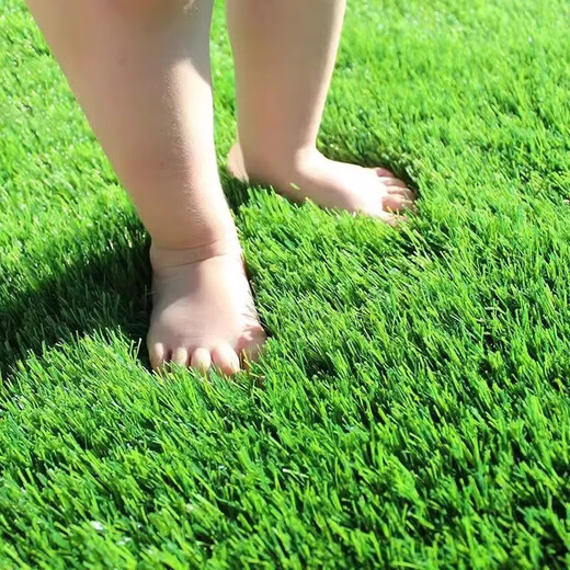 Simulated lawn carpet artificial plastic green balcony outdoor floor mat kindergarten artificial bedding decorative fake turf 3 meters wide 7 meters long 2 cm encrypted spring grass