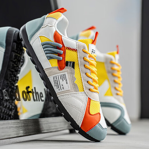 Chaussures masculines d'été Color bloquant toile décontractée Forrest Gump Running Chaussures 2025 Nouveaux chaussures d'entraînement sportives rétro non glissantes 9908 Rouge 40