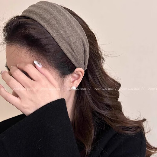 Daily wear wide-brimmed hair band headband for women 2025 new high-ceiling gray hair band hairpin travel headband gray wide-brimmed headband