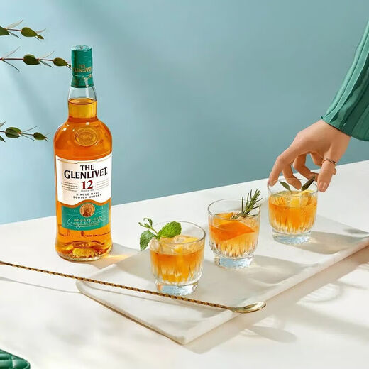 The Glenlivet 12 Year Old Scotch Whiskey Single Malt Liquor 700ml