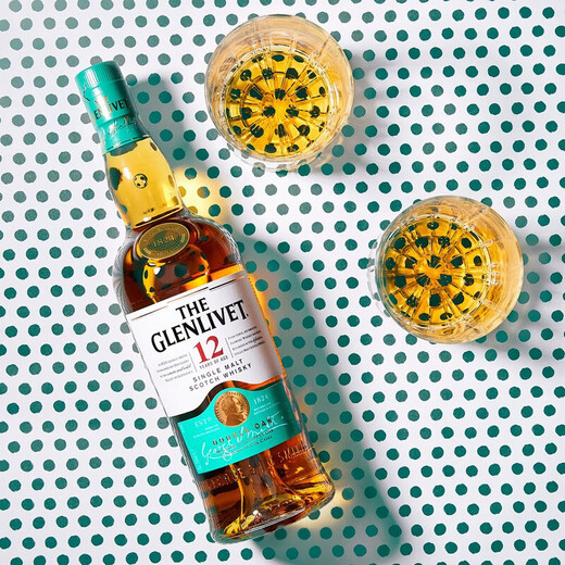 The Glenlivet 12 Year Old Scotch Whiskey Single Malt Liquor 700ml