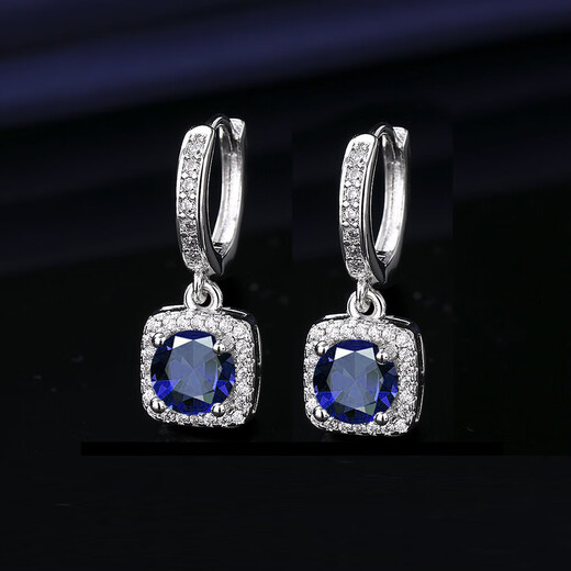 Light luxury, high-end quality, fashionable and popular bright galaxy earrings 2025 hot style, smart and trendy, light luxury, white diamond, light luxury, high-end quality