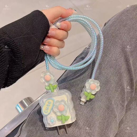 Blue flower small fresh princess style iPhone17promax/iPhone16promax/iPhone15promax charging protective cover 20w data cable anti-breakage blue flower * wire bite device