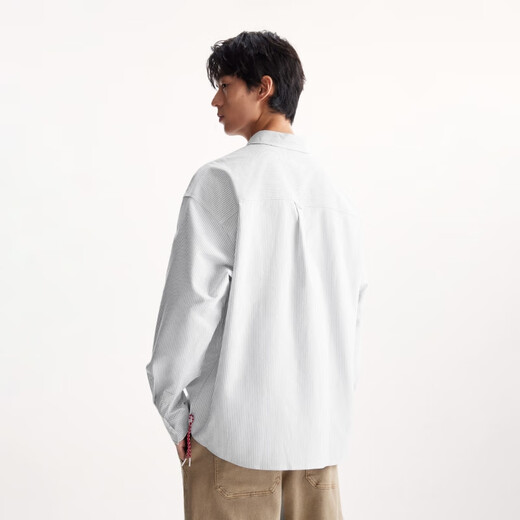 杰克·琼斯（JACK&JONES）【衣启赢运】 男装25年秋季衬衫男纯棉竖条纹宽松休闲长袖衬衫 灰白色 常规 M 偏大,建议拍小一码