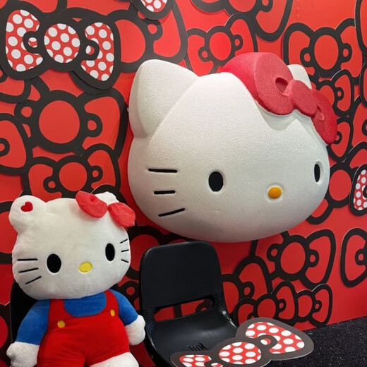 Large foam sculpture internet celebrity kt head cute black leather hello kitty photo check-in sculpture outdoor customization style consultation