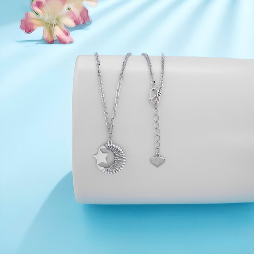Fat Donglai Fat Donglai same style platinum pt950 star and moon necklace MONTSTAR water shell jewelry direct purchase PT950 flash broken 4.70g