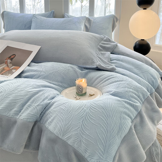 La Chapelle milk velvet four-piece set 2025 new winter thickened coral velvet quilt cover bed sheet three-piece set baby blue + star gray bed sheet style 1.5m four-piece set