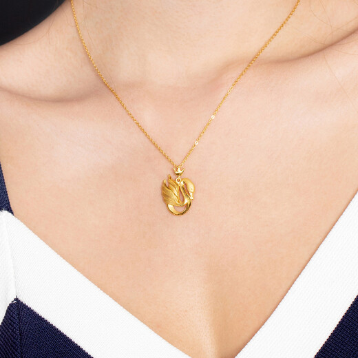 Lukfook Jewelry Gold Pendant Crown Swan without Necklace Pure Gold Gift for Women Price GDG70064 Approximately 4.24 grams