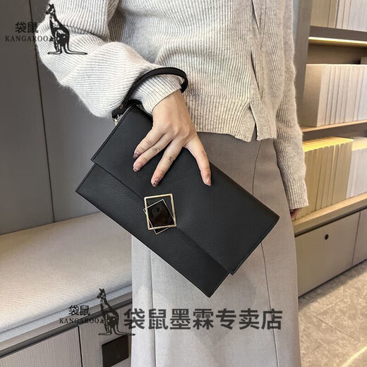 Känguru-Handtasche für Damen, kleine Tasche, handgehalten, Temperament 2023, neuer trendiger Umschlag, Sinn für Mode, ausländischer Stil, diagonale Hand, die eine Schulter hält, schwarz