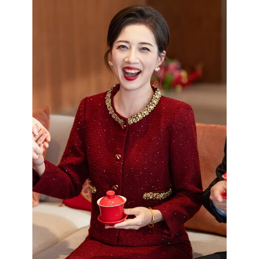 Fat Donglai's same style 2025 autumn and winter fashionable small fragrance suit female sense age reduction mother-in-law red happy mother's wedding retro red_6407 M